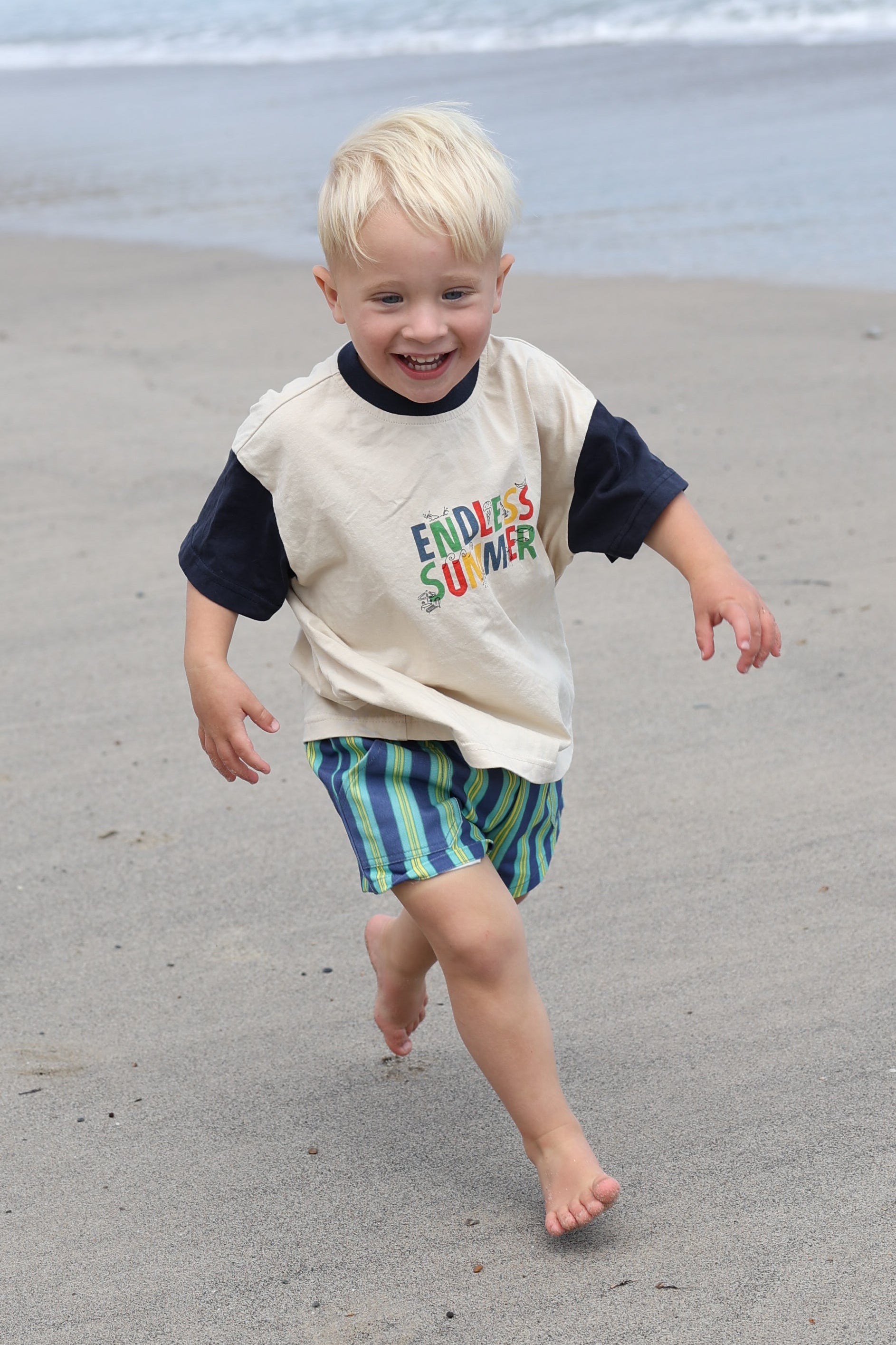 ENDLESS SUMMER OVERSIZED TEE